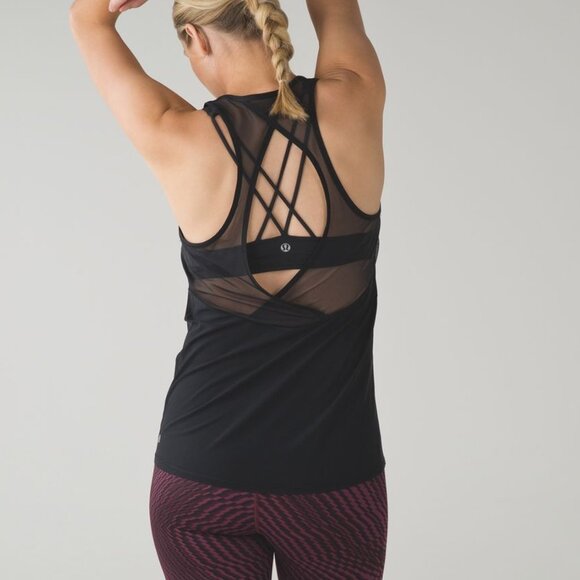 Lululemon Tranquil Tank, Mesh Crossover Back, Size 4 EUC - Picture 3 of 4